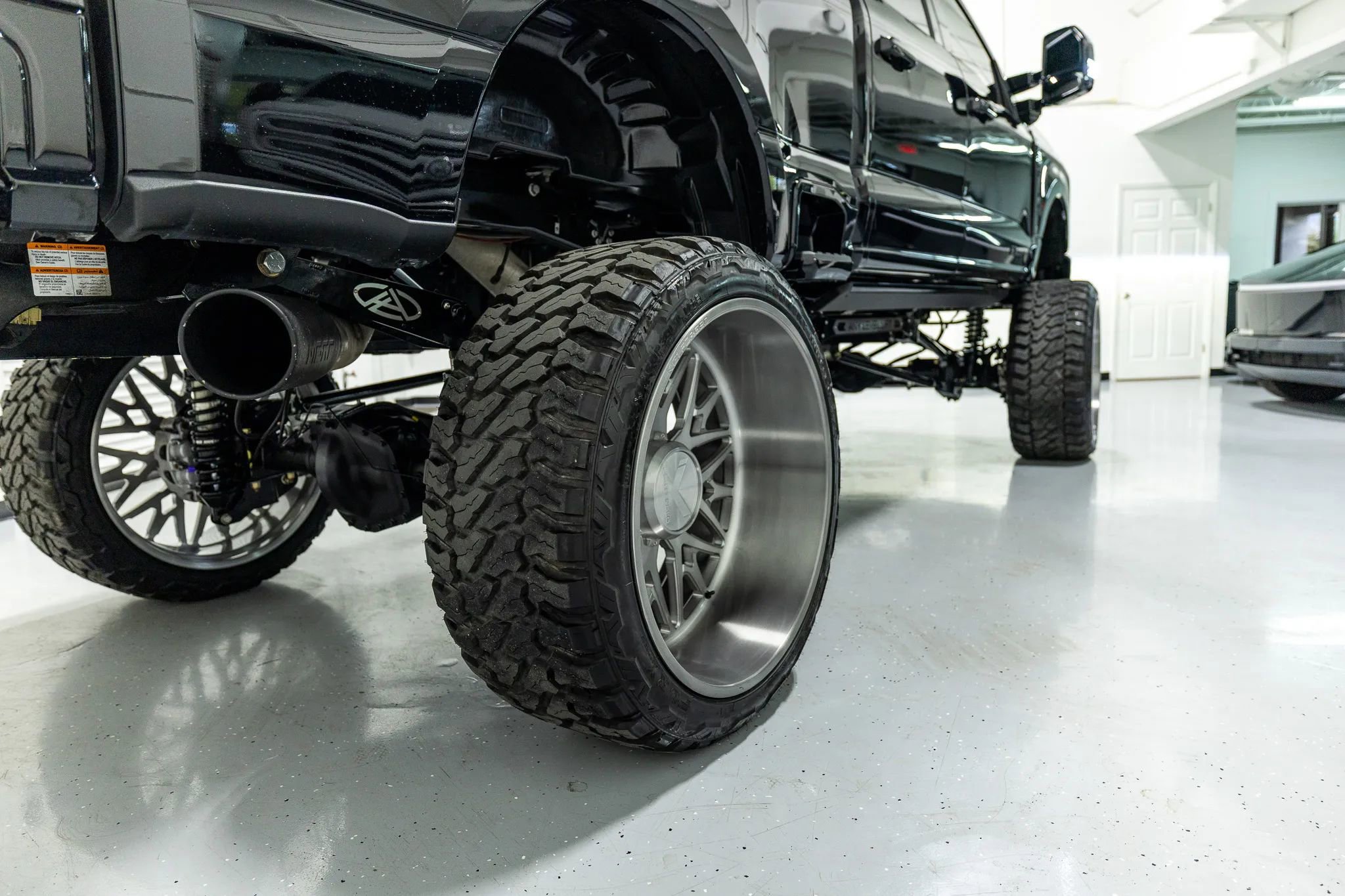 Used 2024 Ford F350 Platinum image 43