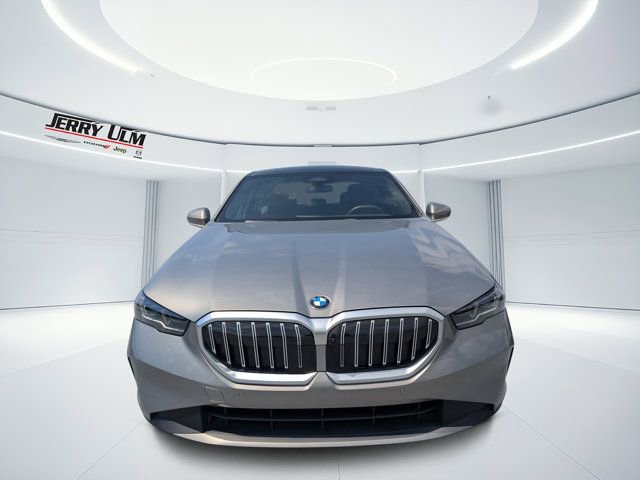 Used 2025 BMW 540i xDrive image 8