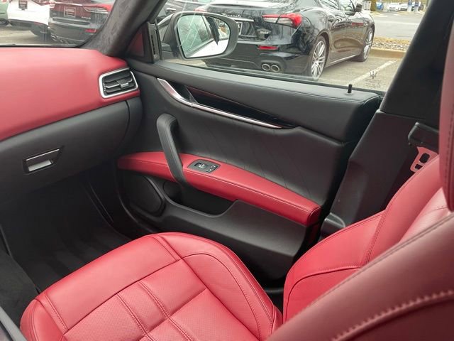 Used 2023 Maserati Ghibli Modena Q4 image 47