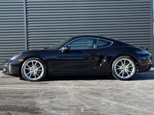 New 2025 Porsche 718 Cayman image 2