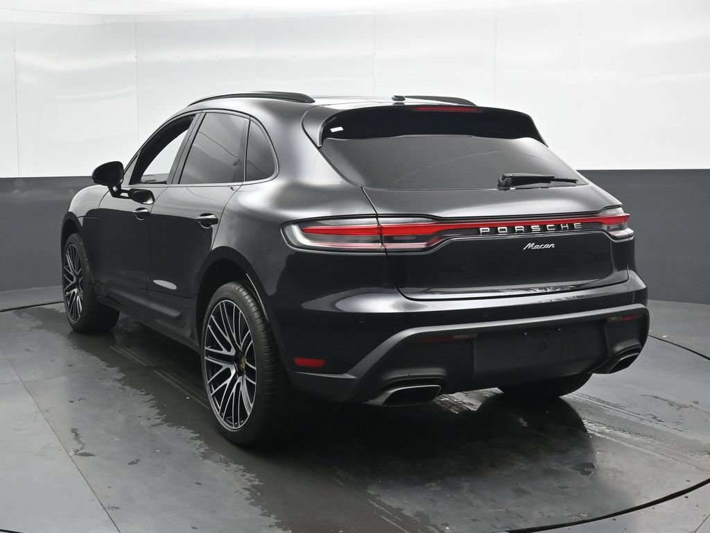 Used 2022 Porsche Macan AWD/4WD image 4