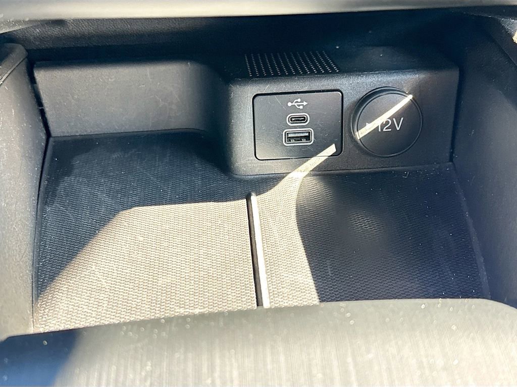 Used 2024 Ford Escape Active image 17