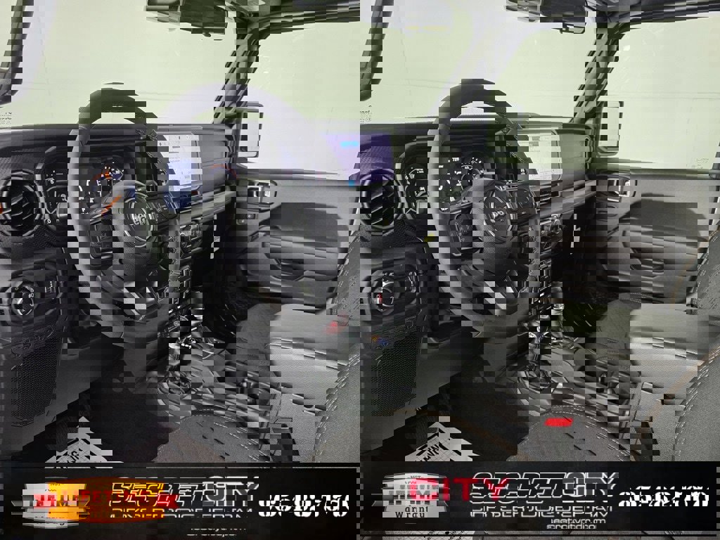 New 2025 Jeep Gladiator Mojave image 11