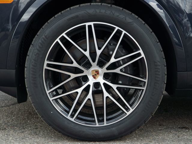 New 2026 Porsche Cayenne image 12
