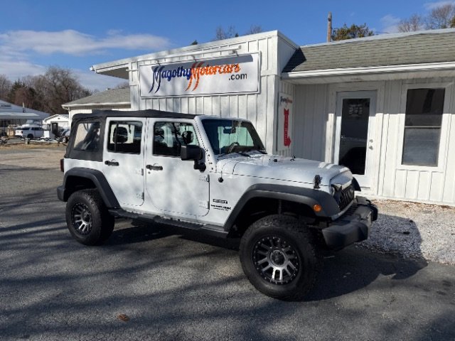 Used 2018 Jeep Wrangler Unlimited Sport w/ Connectivity Group
