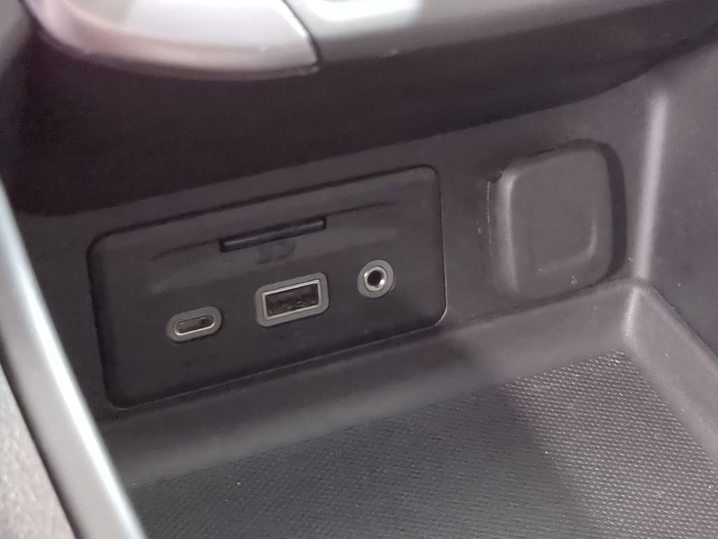 Used 2022 GMC Terrain AT4 w/ Infotainment Package II image 39