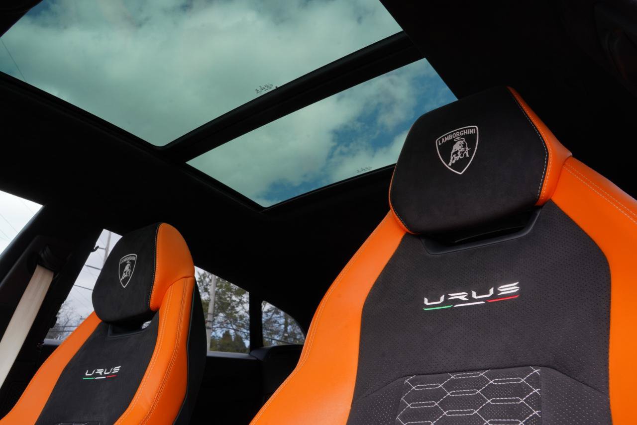 Used 2022 Lamborghini Urus AWD/4WD image 21