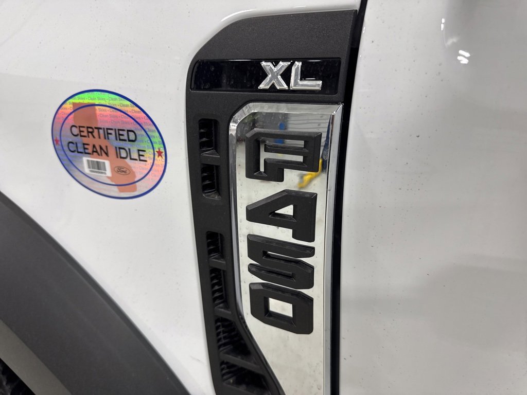 New 2025 Ford F450 XL w/ XL Chrome Package image 4