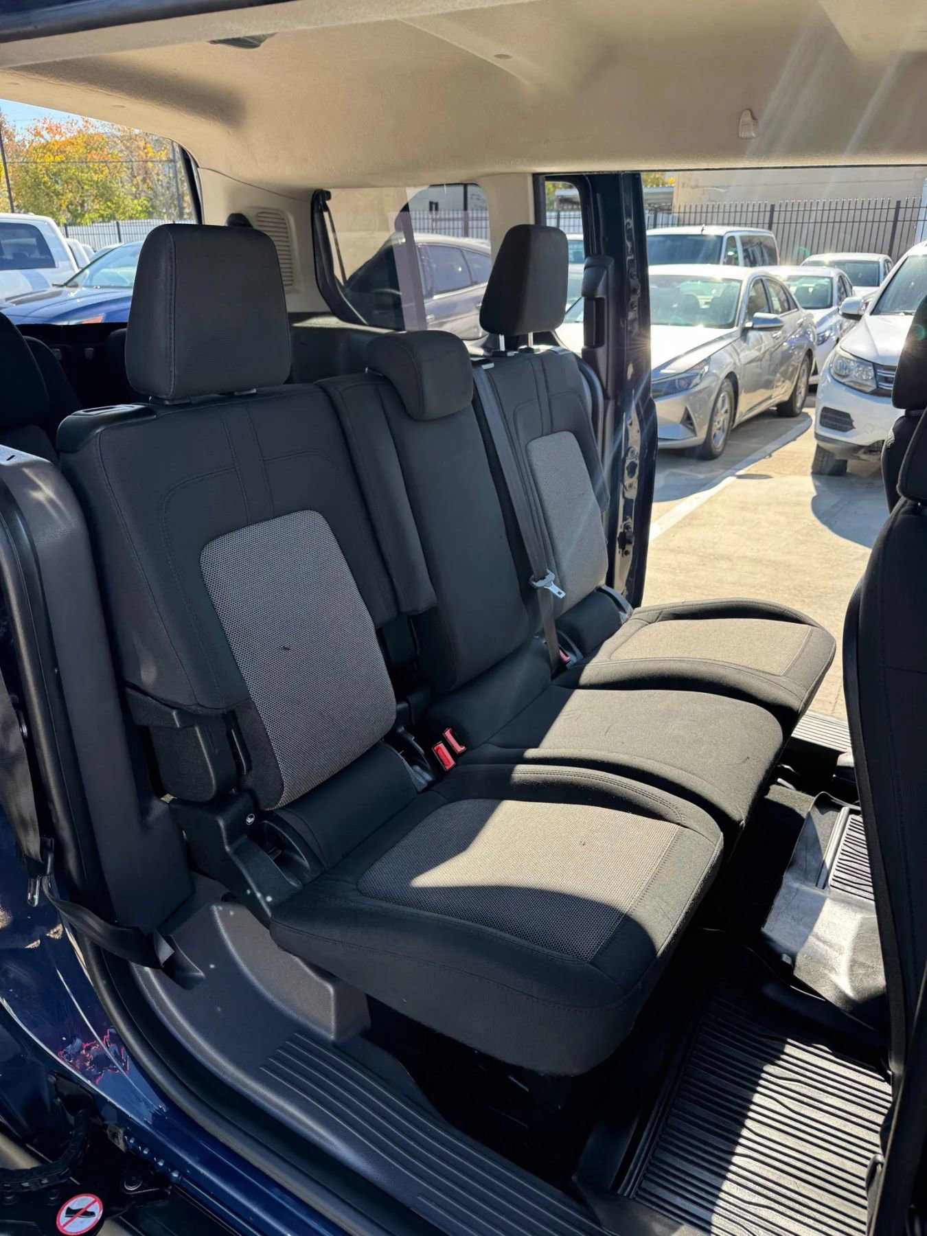 Used 2020 Ford Transit Connect XL image 31