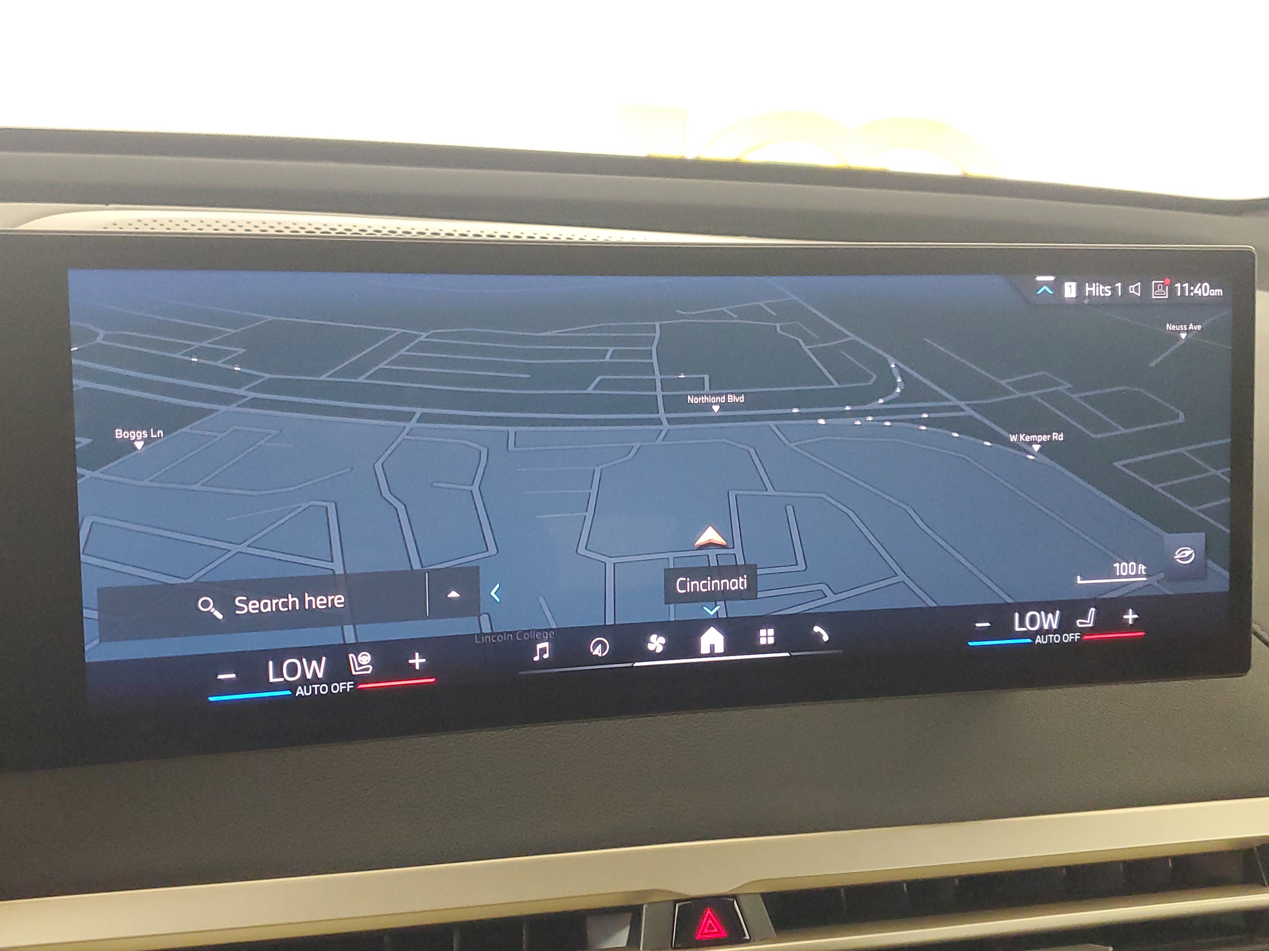 Certified 2025 BMW iX xDrive50 image 18