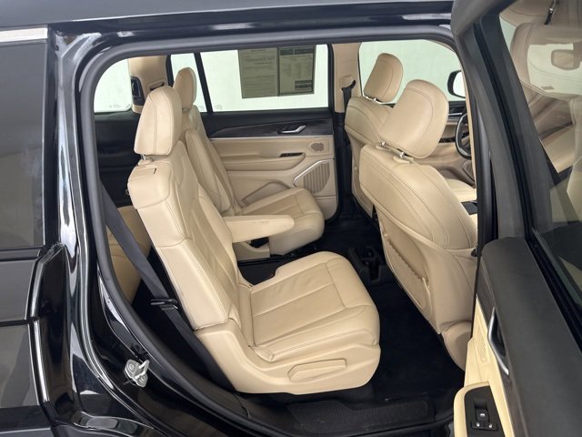 Used 2021 Jeep Grand Cherokee L Limited image 11