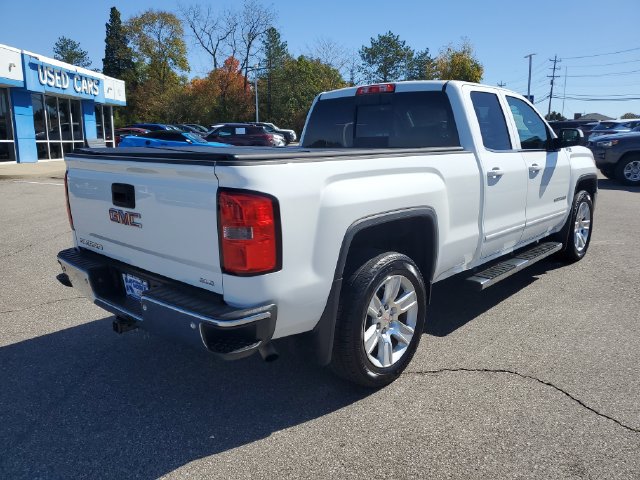 Used 2015 GMC Sierra 1500 SLE w/ SLE Value Package AWD/4WD image 4