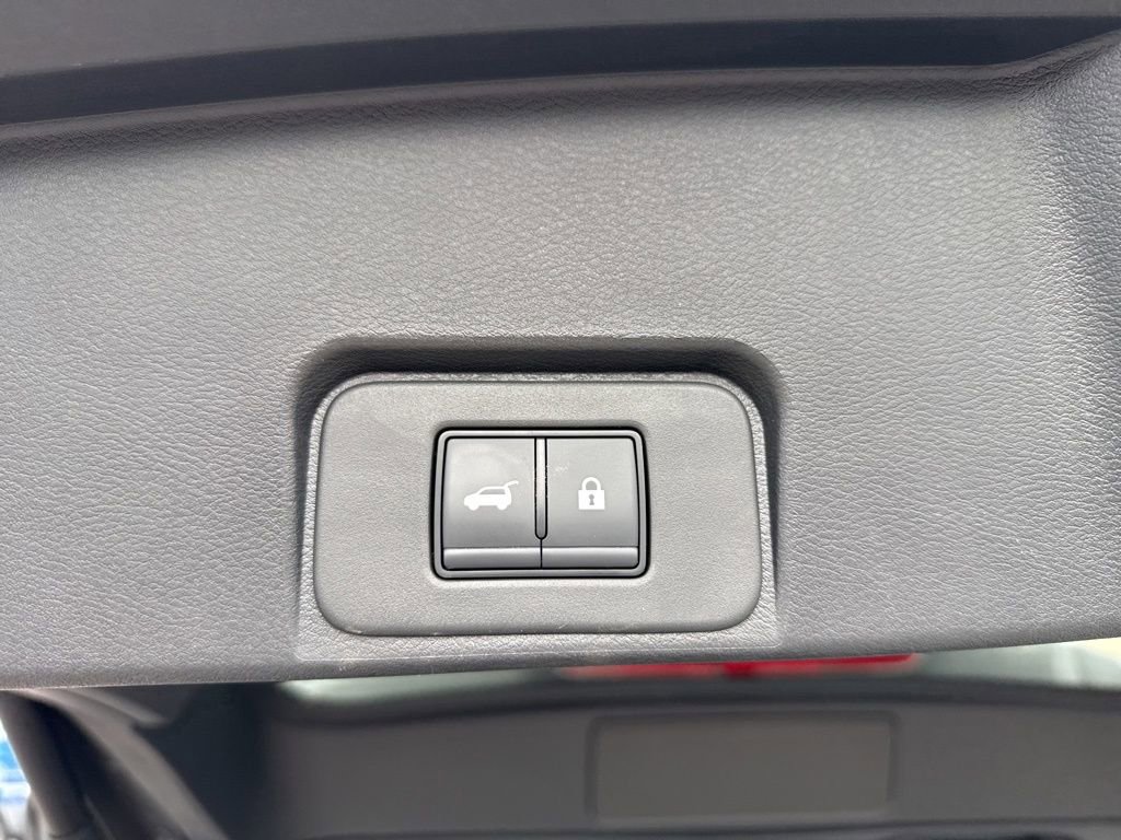 Certified 2026 Nissan Rogue SL AWD/4WD image 13