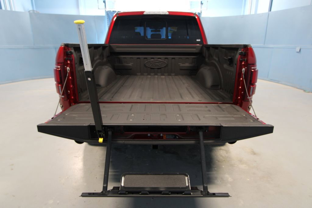 Used 2019 Ford F150 Raptor w/ Equipment Group 802A Luxury image 43