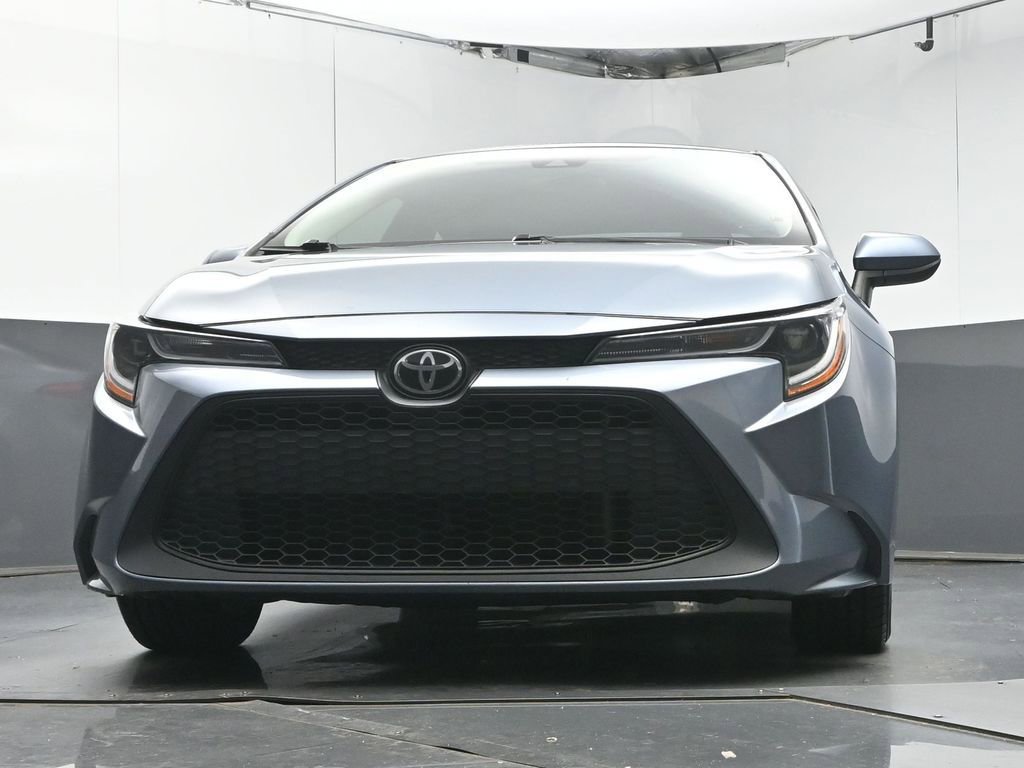 Used 2021 Toyota Corolla LE w/ LE Convenience Package FWD image 31