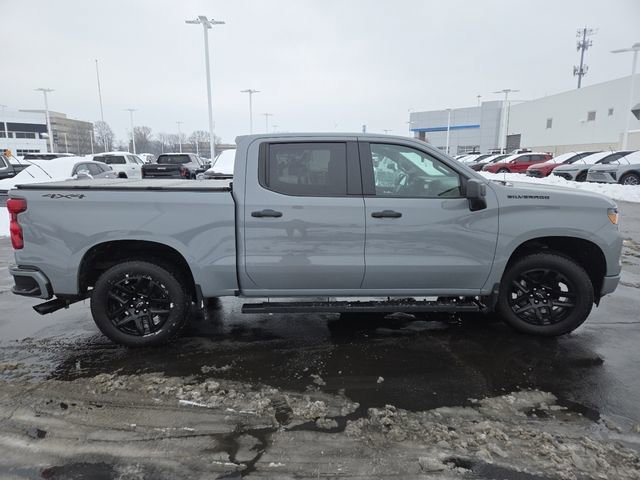 Used 2024 Chevrolet Silverado 1500 Custom w/ Dark Appearance Package image 17