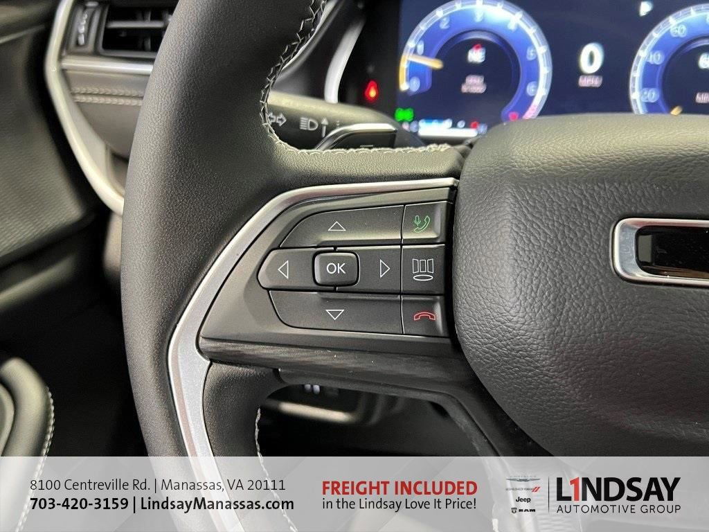 New 2025 Jeep Grand Cherokee Laredo w/ Luxury Tech Group I image 37