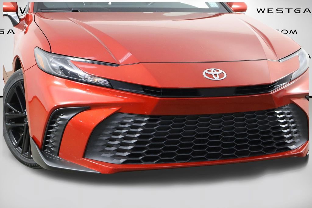 Used 2025 Toyota Camry SE FWD image 43