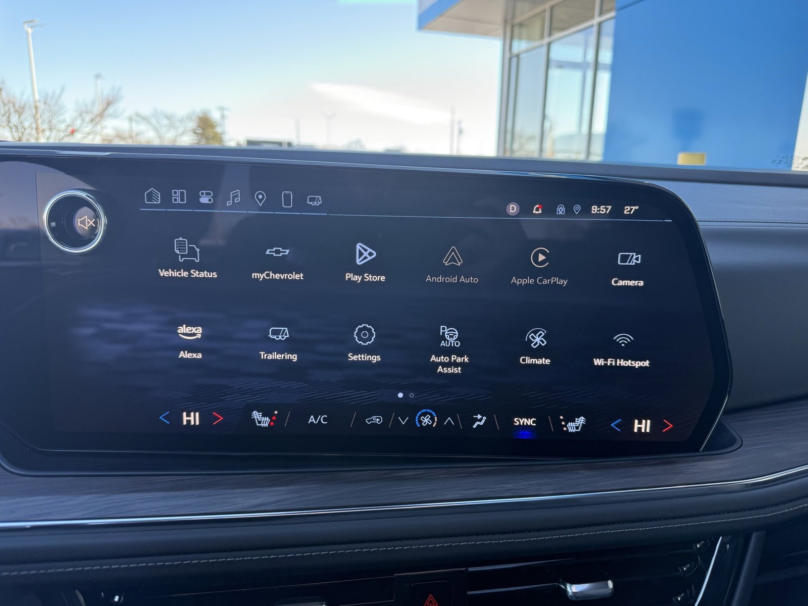 Used 2025 Chevrolet Suburban Z71 w/ Z71 Off-Road Package image 23