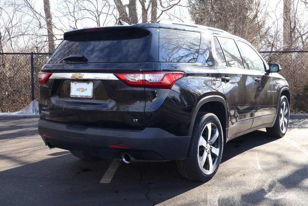 Used 2020 Chevrolet Traverse LT w/ LT Premium Package image 8