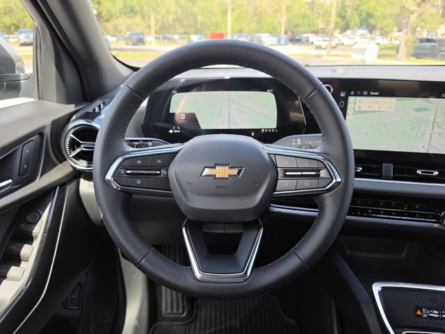 New 2027 Chevrolet Equinox LT w/ Convenience Package II FWD image 16