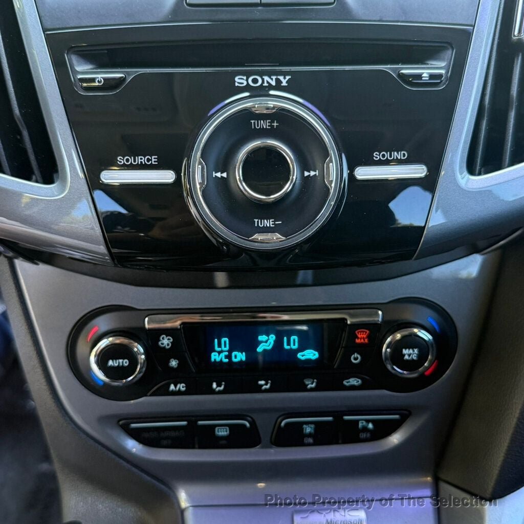 Used 2012 Ford Focus Titanium FWD image 33