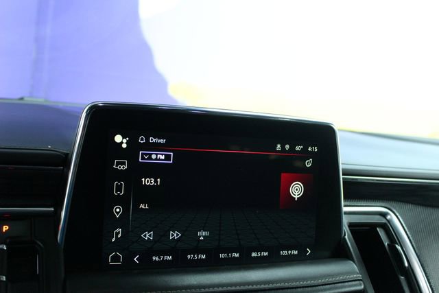 Used 2023 GMC Yukon XL SLT w/ SLT Luxury Package image 19