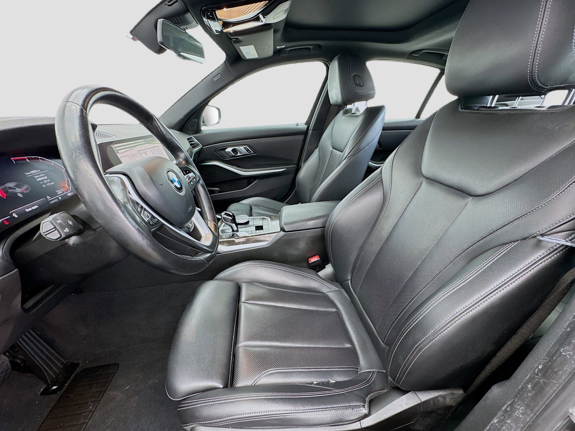 Used 2022 BMW 330i Sedan w/ Premium Package image 13