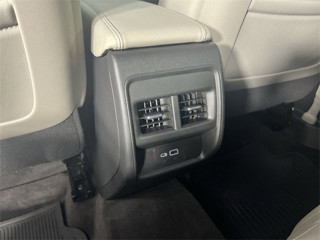 Certified 2022 Cadillac XT4 Luxury image 21