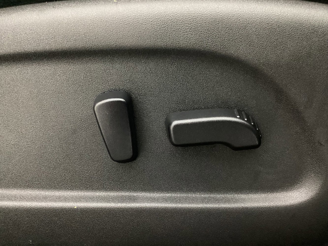 Used 2020 Nissan Murano SV image 39