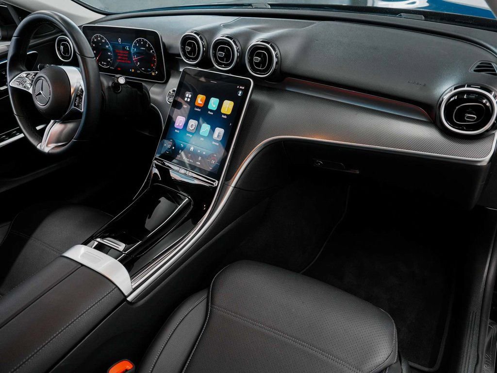 Used 2025 Mercedes-Benz C 300 4MATIC Sedan image 35