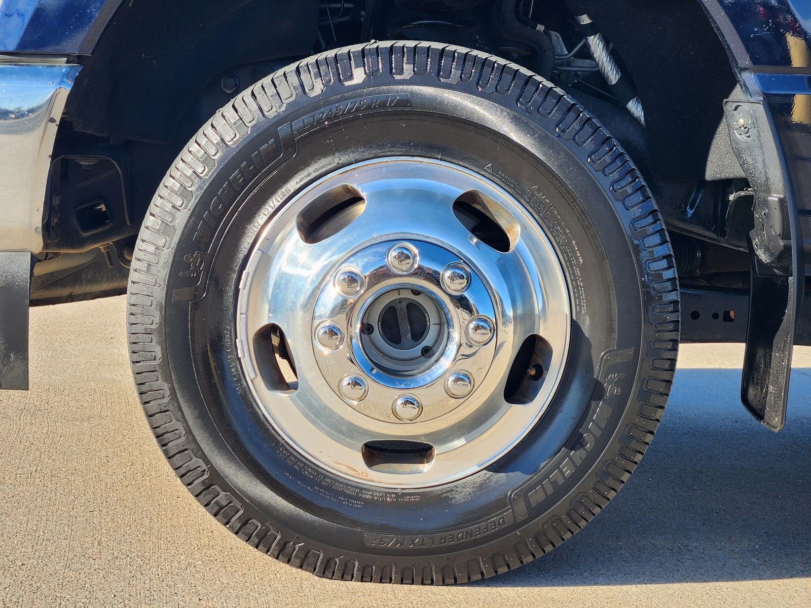 Used 2023 Ford F350 XLT image 11