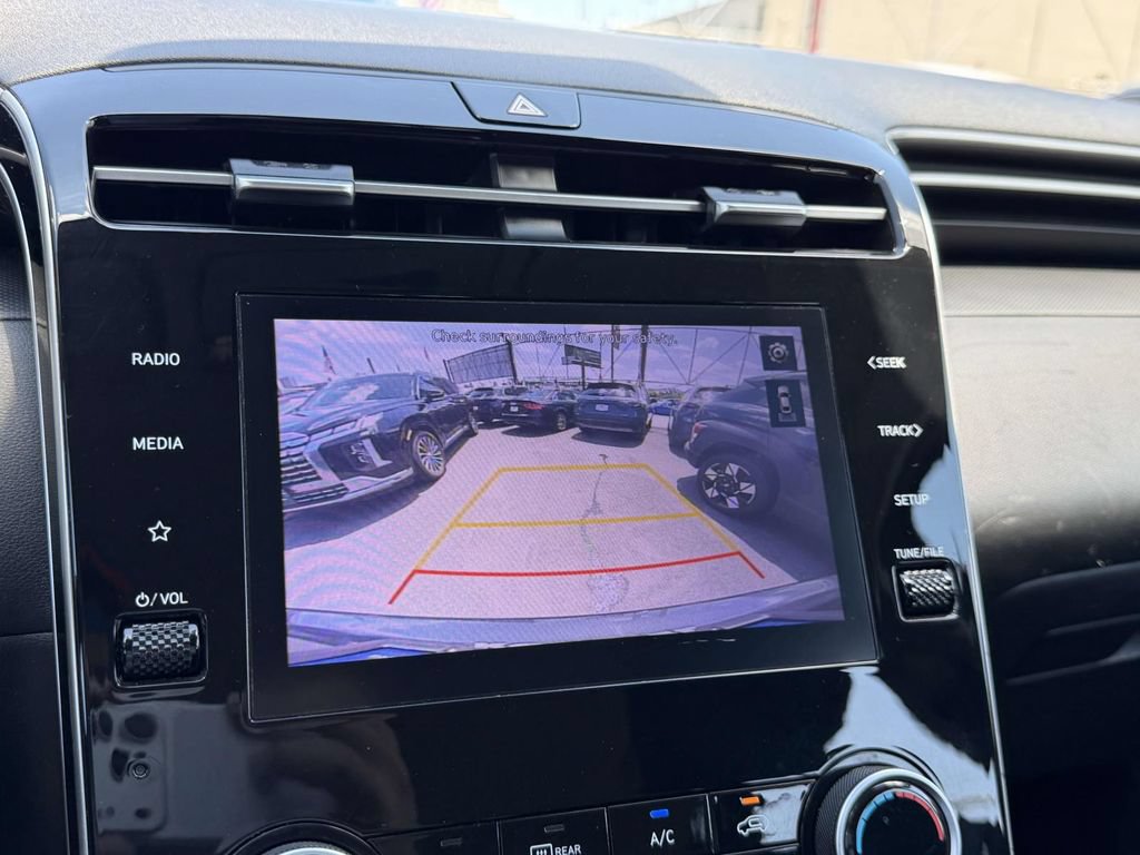Certified 2022 Hyundai Tucson SE FWD image 28