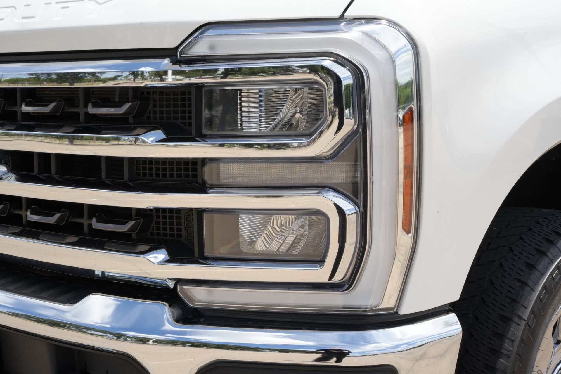 Used 2024 Ford F250 King Ranch w/ Chrome Package AWD/4WD image 31