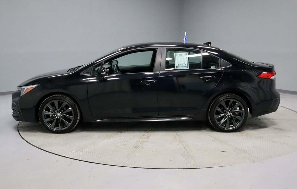 Used 2025 Toyota Corolla SE image 7