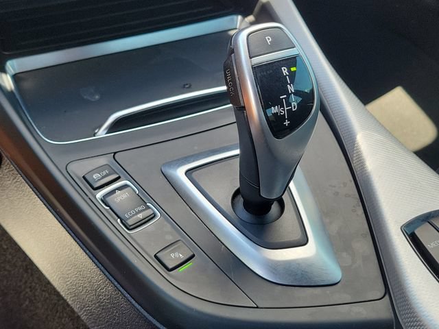 Used 2020 BMW 230i Coupe w/ M Sport Package RWD image 28