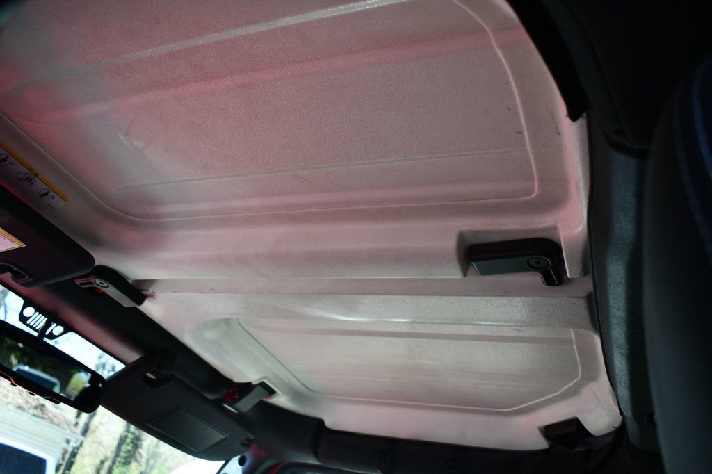 Used 2018 Jeep Wrangler Unlimited Sahara w/ Connectivity Group image 45