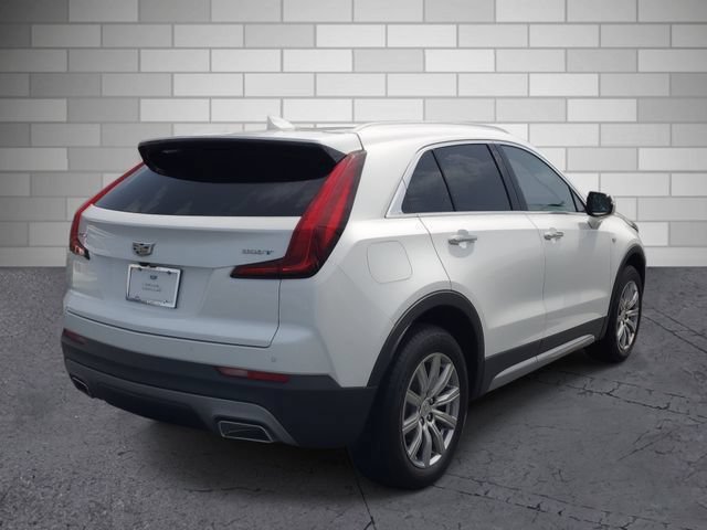 Certified 2022 Cadillac XT4 Premium Luxury w/ Safety Alert Package FWD image 5