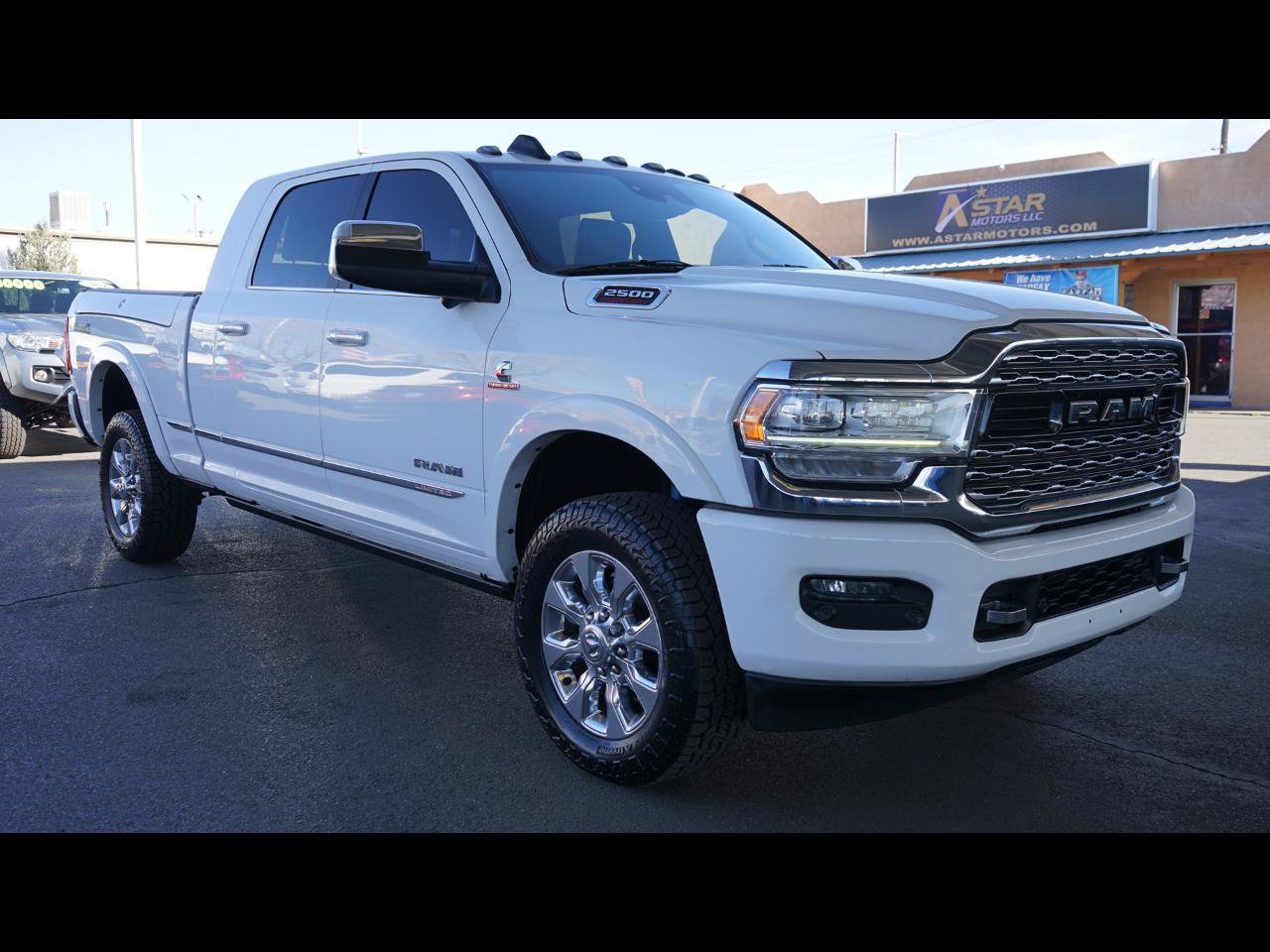 Used 2020 RAM 2500 Limited AWD/4WD image 1