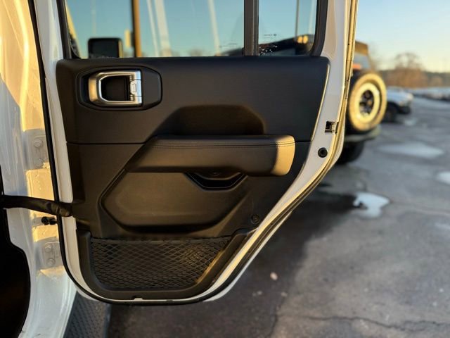 Used 2021 Jeep Wrangler Unlimited Sahara image 19