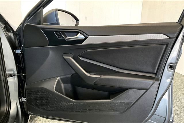 Used 2019 Volkswagen Jetta SE FWD image 33