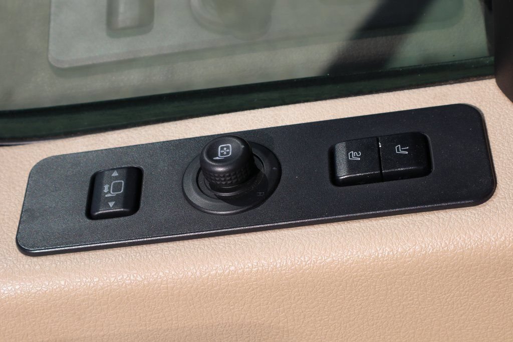 Used 2012 Ford F250 Lariat w/ Lariat Interior Pkg AWD/4WD image 18