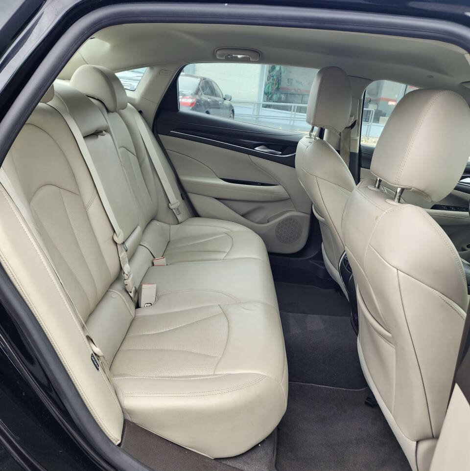Used 2017 Buick LaCrosse Essence image 17