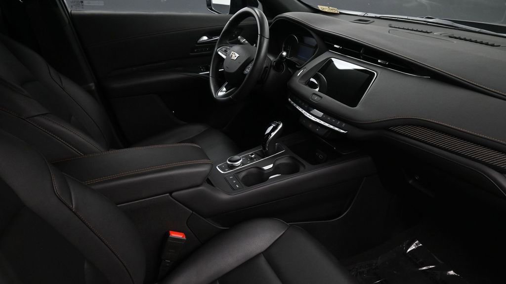 Certified 2023 Cadillac XT4 Sport FWD image 11