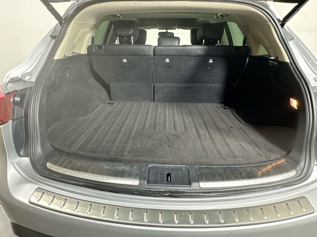 Used 2016 INFINITI QX70 2WD w/ Premium Package image 34