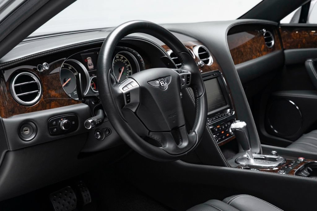 Used 2014 Bentley Flying Spur W12 AWD/4WD image 19