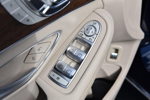 Used 2021 Mercedes-Benz C 300 4MATIC Sedan w/ Premium Package image 8
