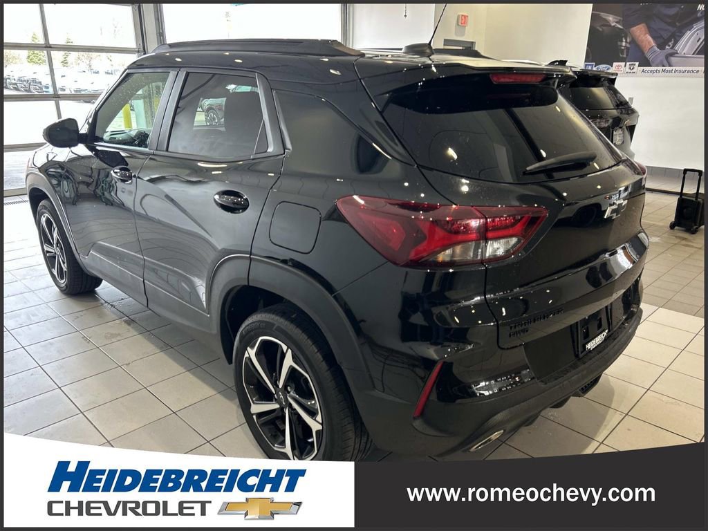 Certified 2023 Chevrolet TrailBlazer RS w/ Convenience Package image 5