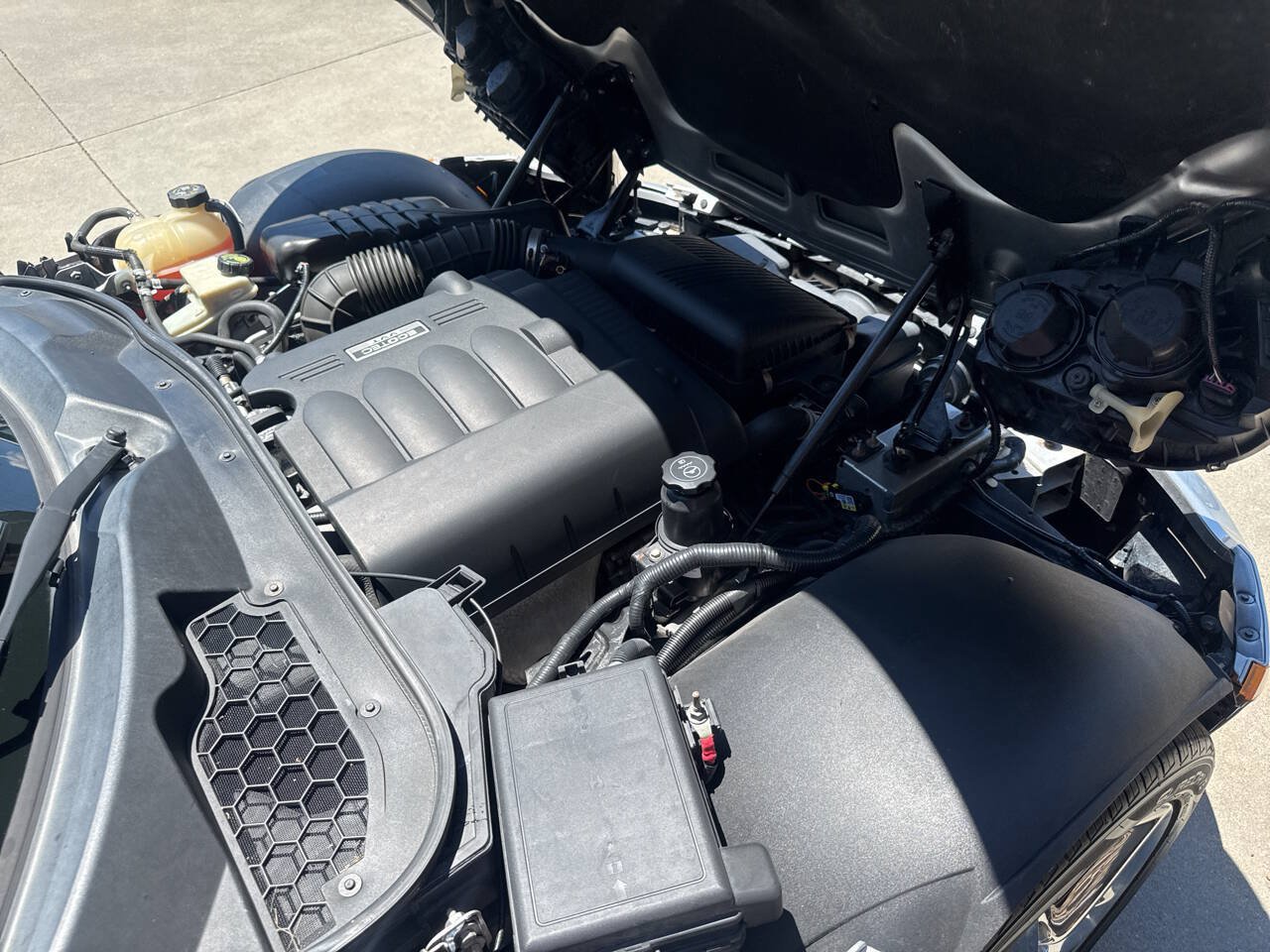 Used 2008 Saturn Sky w/ Premium Trim Package RWD image 25