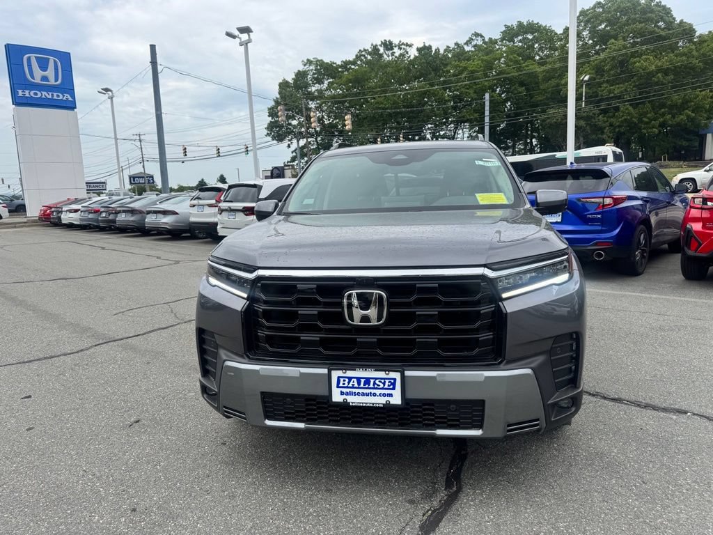 New 2026 Honda Pilot Touring image 2